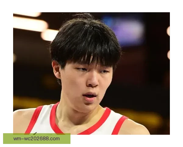 斯普利特赞杨瀚森进步显著 从季初时间减少到成长为更好球员 斯普利特赞杨瀚森进步显著 从季初时间减少到成长为更好球员